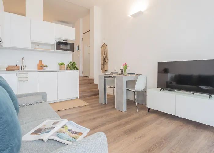 A Step From The Dome By Rent Apartamento Como