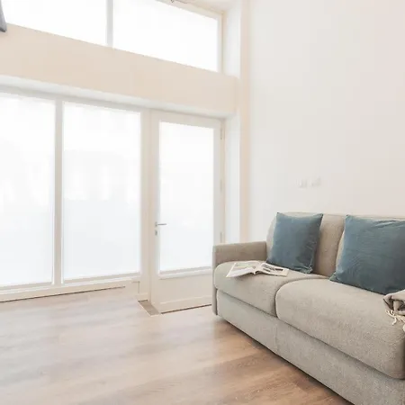 A Step From The Dome By Rent Apartman *