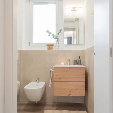 Apartman A Step From The Dome By Rent Como